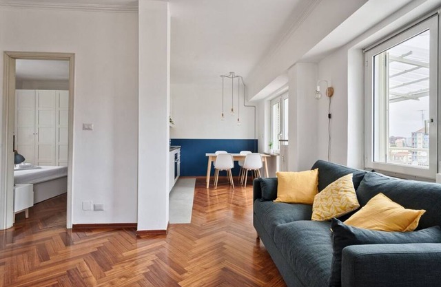 Wonderful Attic x 3 - Carducci Subway House