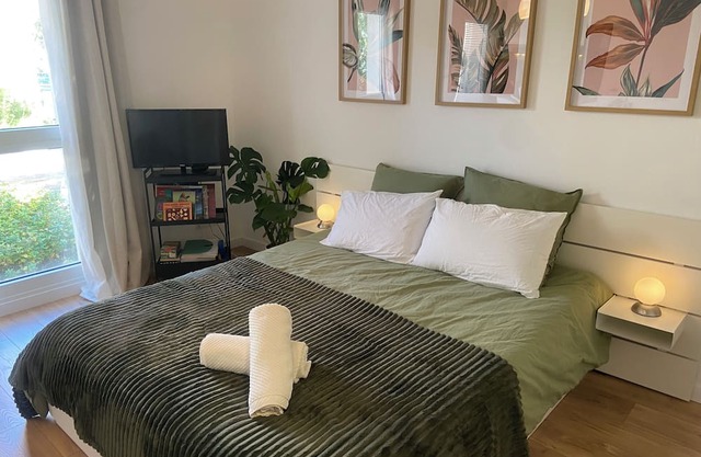 Quiet, cosy Premium studio with balcony