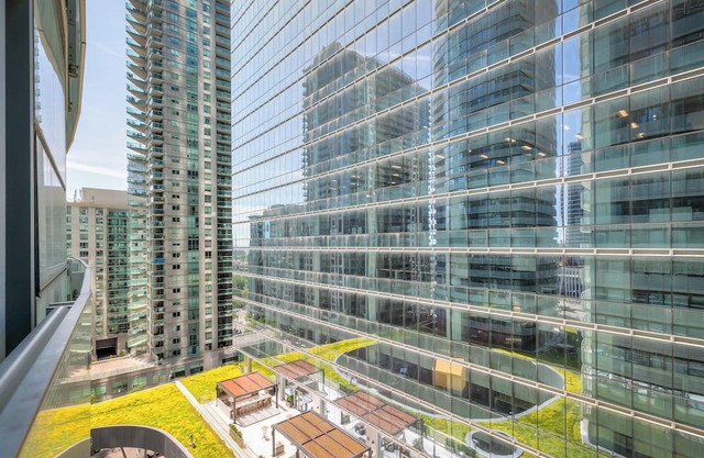 York Street Suites Toronto