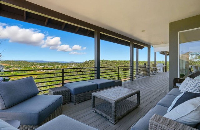 Charming 4-bedroom house in tranquil Payson with City lights & Rim Country Views