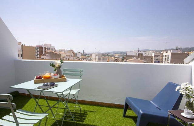 La Pergola 6J - Interior Penthouse with Terrace