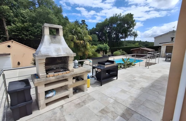 Holiday Home 'Les Hauts De Belette' with Private Pool, Wi-Fi and Air Conditioning