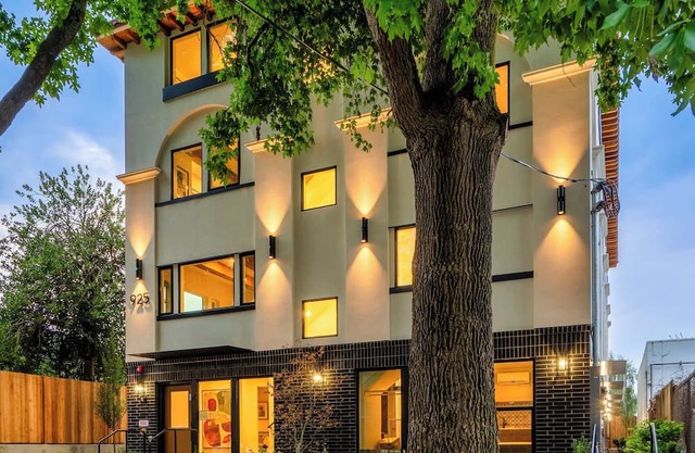 New 2BR Luxury Stay Walkable Best Location