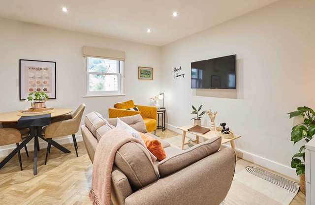 Host & Stay | Holmfirth Hideaway