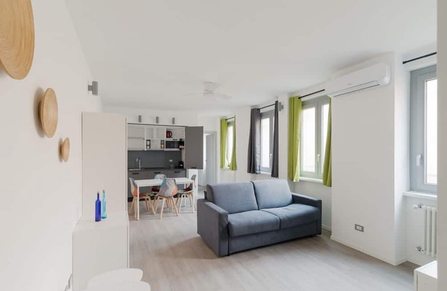 GuestHost - Modern Apartment Milano Precotto