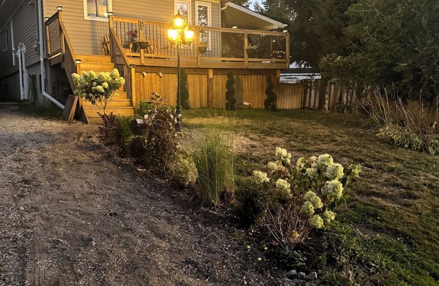 Scugog Island- Lake access! 4-bedroom house in charming Port Perry fitness room