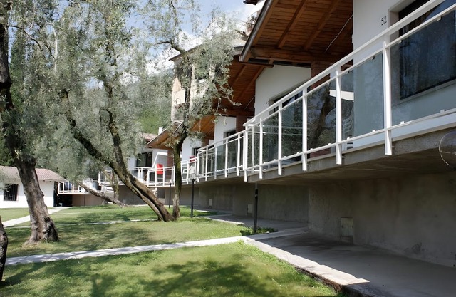 Apartment 'Bungalow Pit Stop' with Lake View, Wi-Fi and Air Conditioning