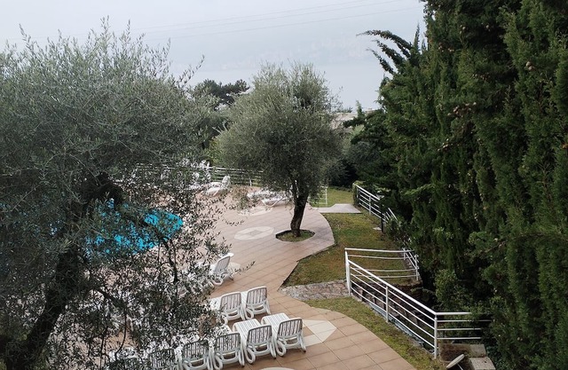 Apartment 'Bungalow Pit Stop' with Lake View, Wi-Fi and Air Conditioning