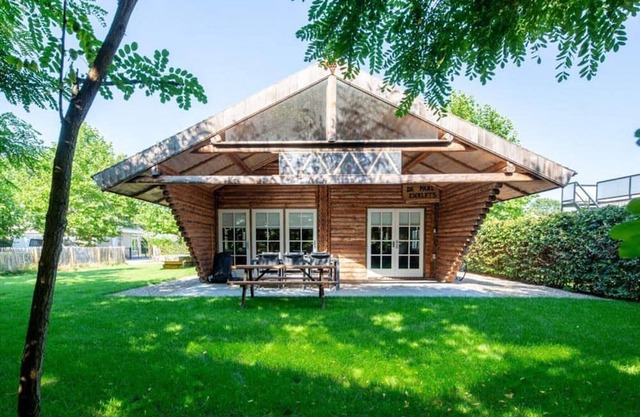 Spacious wooden chalet with covered terrace