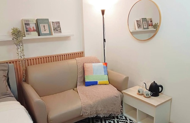 Elio Del Ray Studio walk to BTS Bill included​