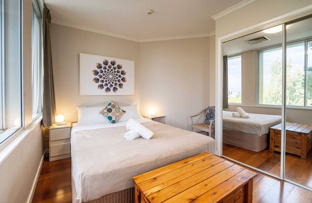 Auchenflower 1BR Retreat, Parking Close to UQ & M5