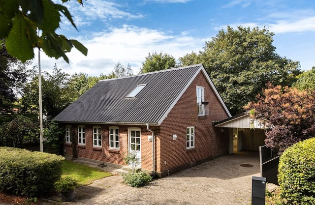 Pet friendly home in Farsø with house a panoramic view