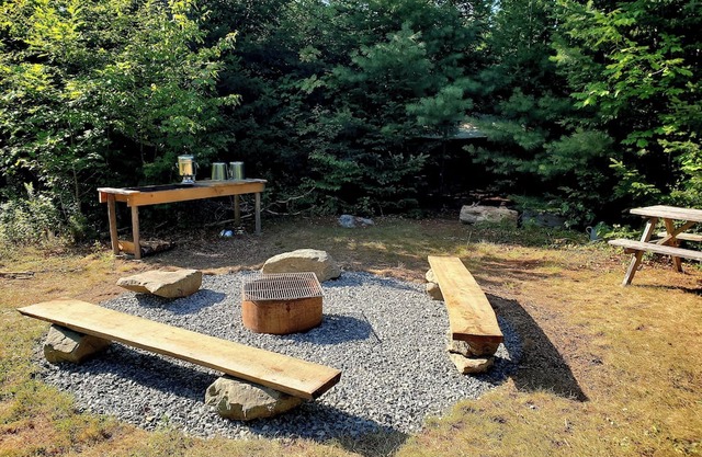 Chickadee Hollow: Rustic Eco Camping near Acadia National Park!