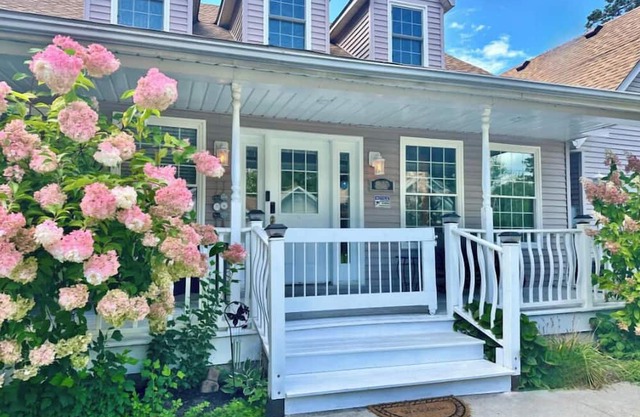 Luxury 3BR Oasis w/Heated Pool & Tropical Vibes