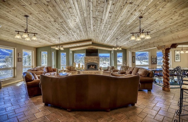 Mountain home with indoor private pool, sauna, 360-degree mountain views
