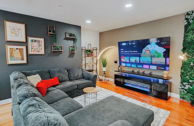 Walnut Mega Kingdom/King Bed/85" TV/Arcades