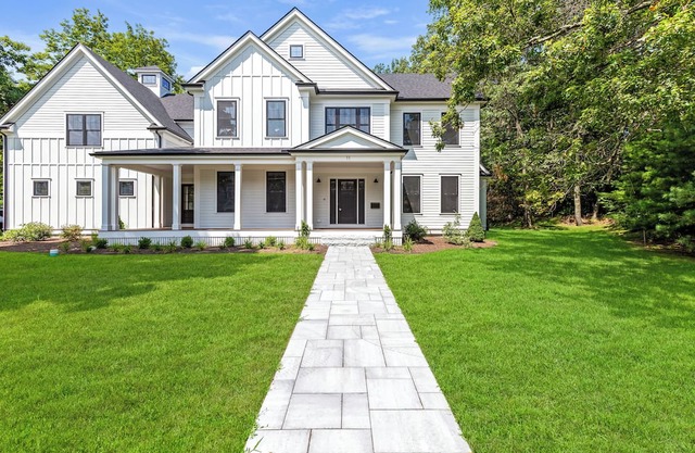 Welcoming 2025 built: 4-bedroom 3.5-bath modern farm house @ charming Andover