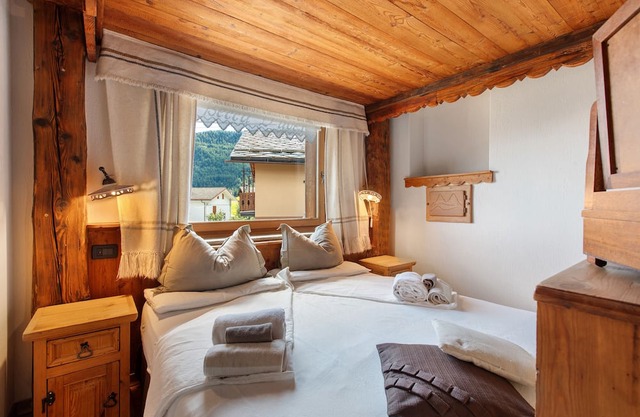 Room 'Becca D'Aver' with Mountain View, Shared Garden and Wi-Fi