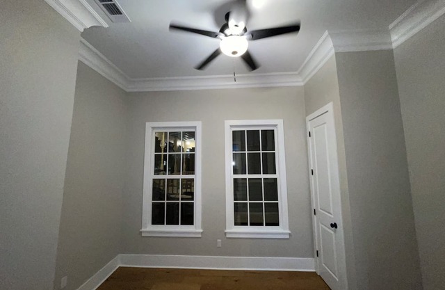 Downtown and Close to LSU 8-bedroom Luxury Home in Baton Rouge