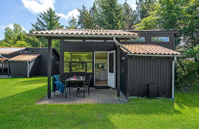 1 bedroom lovely home in Hampen