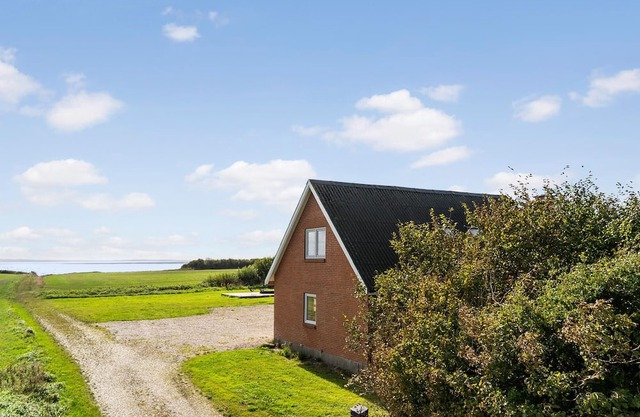 2 bedroom amazing home in Thyholm