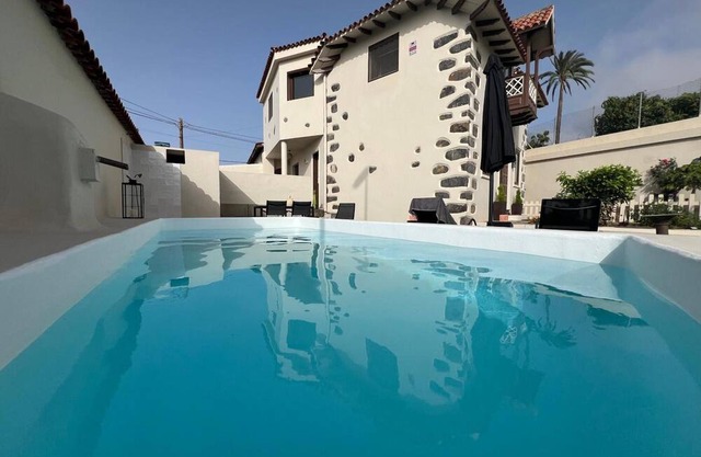 Vacation 'Casa Cucos' with Mountain View, Balcony and Wi-Fi
