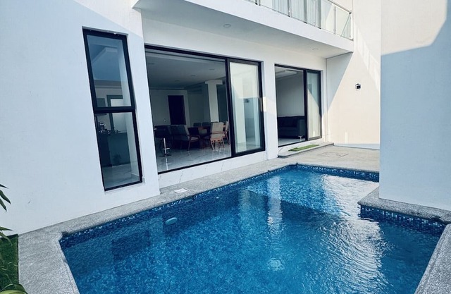Casa Top Horizonte. Charming 3-bedroom beach house with AC & Private Pool.
