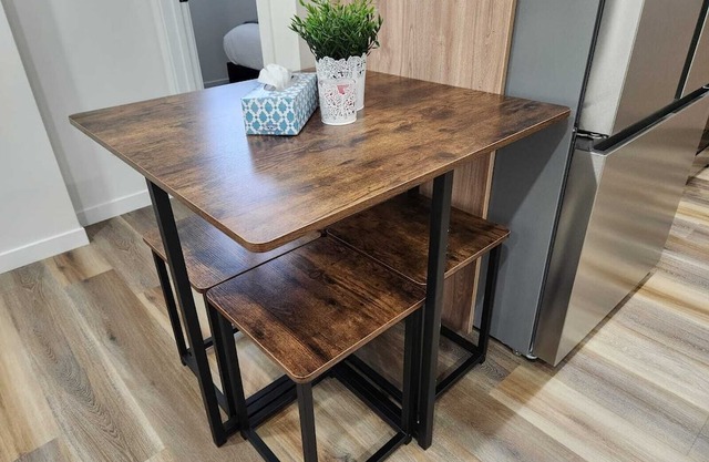 Modern 2BR | Private Suite | Close to Banff, U of C