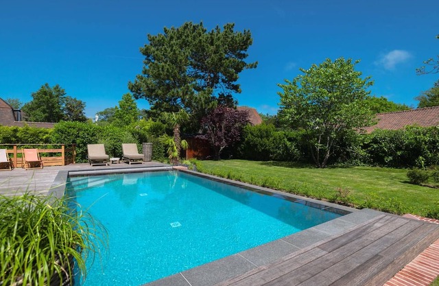 Charming Villa with Pool and Pets Allowed in the Heart of Le Touquet
