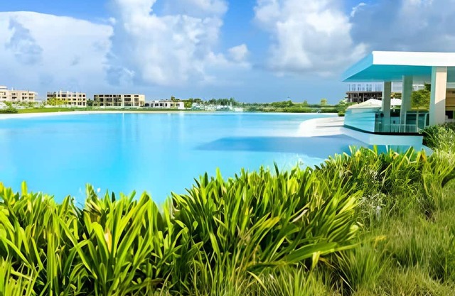 Condominio con Playa Artificial Privada