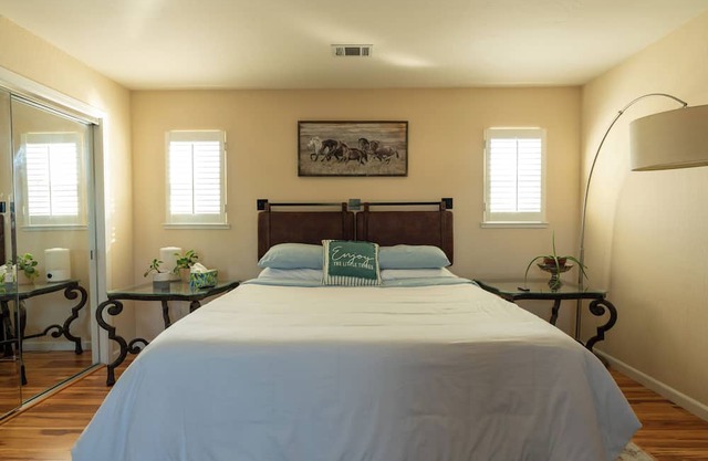 4BD3BA - Blue BART House - Gameroom - Gazebo - Fenced Yard - Walk to Grocery