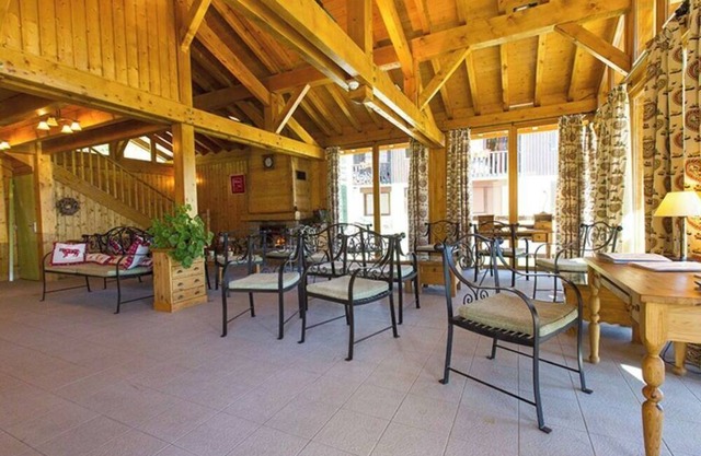 Beauregard ST3 - Studio Apartment, Sleeps 3