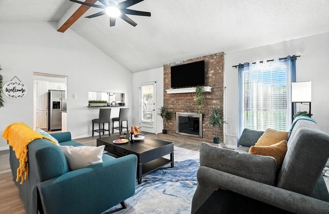 The Inland Tide 3 bedrooms 2 bath Entire home