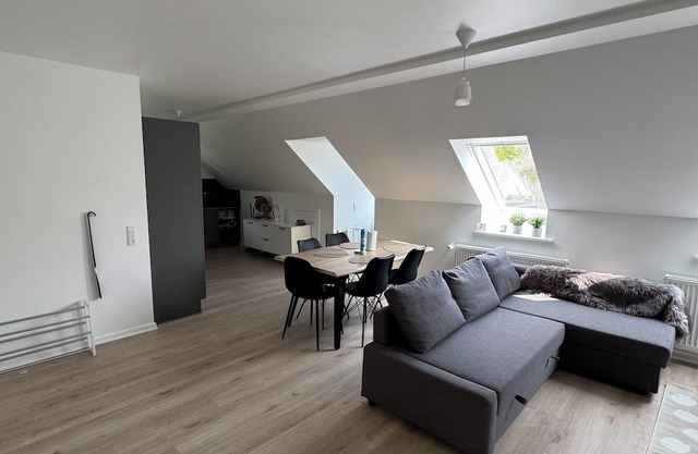 The Snowdrop: Family-Friendly 4BR w/ Terrace & Parking Near Odense