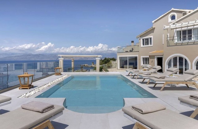 Calliope - Four Bedroom Villa, Sleeps 8