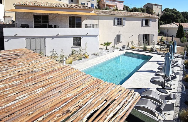 Résidence Madrale* sleeps 2 to 18, pool-fitness-sauna-10min from beaches