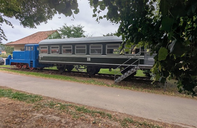 Spend the night in a railroad carriage - nostalgia & comfort in Thuringia