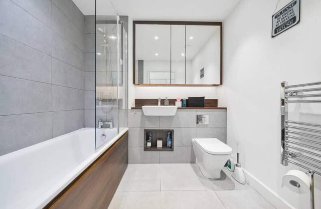 Catford Bridge 1BR Flat | Fast Wi-Fi + Transit