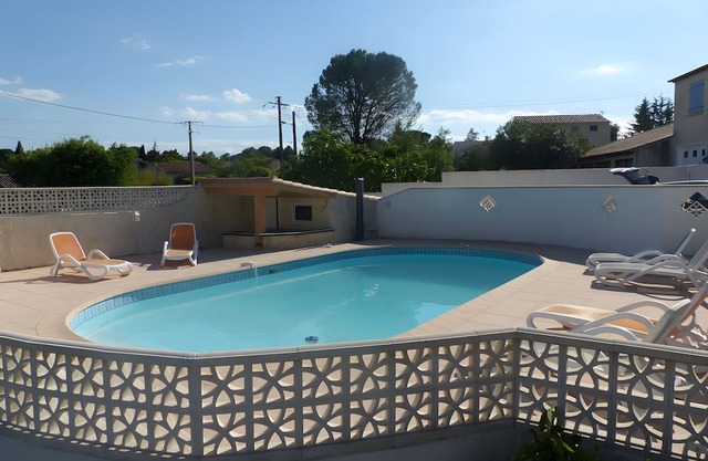 Bed and Breakfast 'Chez Gaston' with Private Pool, Wi-Fi and Air Conditioning