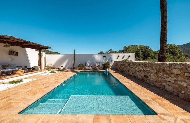 Holiday Home 'Casa En Vistes Al Montsià' with Mountain Views, Private Pool and Wi-Fi