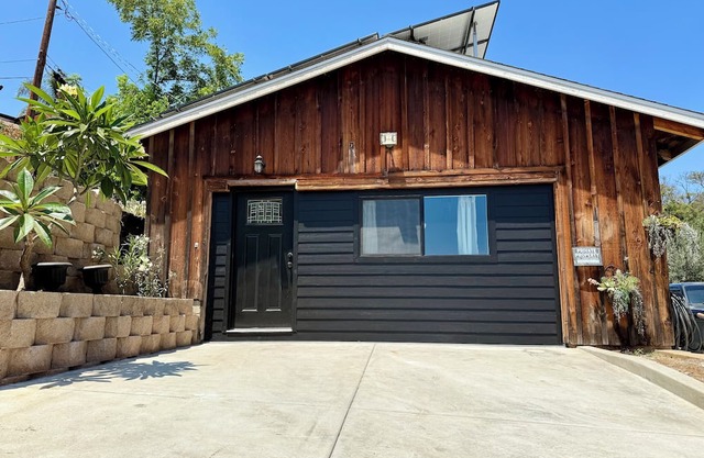 Entire guesthouse in Spring Valley, California