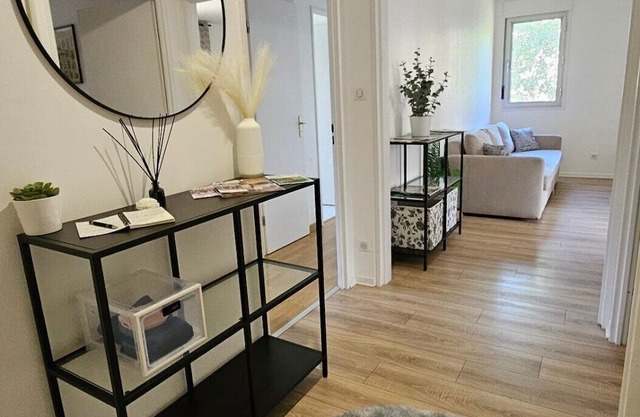 Apartment-Private Bathroom