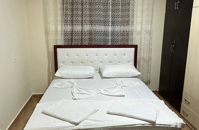 Charming bed & breakfast in tranquil Qarku i Durrësit with AC