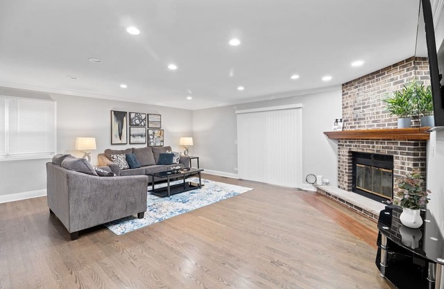 Crestwood FHS Rental - #1