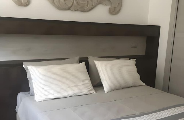 Room 'Camera 102 - Eco Del Garda' with Mountain View, Shared Pool and Wi-Fi