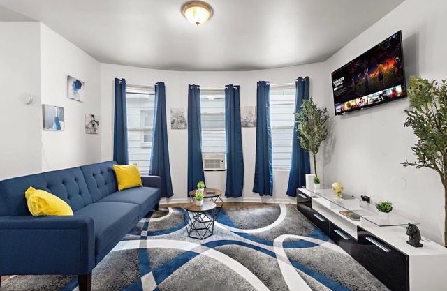 Fun Family getaway - NYC & NWK w/free parking