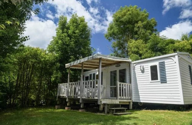Camping 3 étoiles - Piscine - cca0gb0