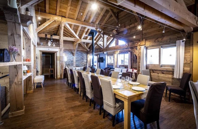 Chalet, 300m from ski slopes, terrace, tv, 400m², La Plagne