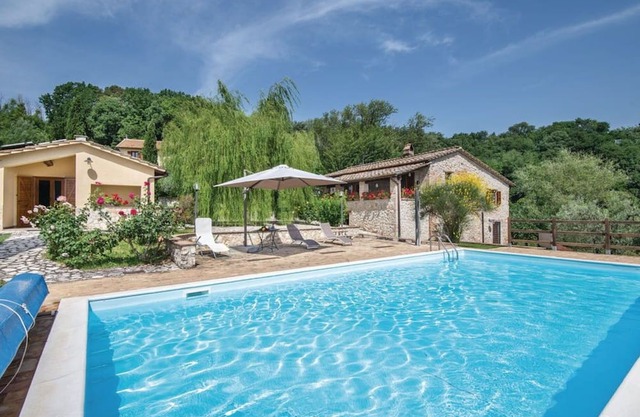 Villa in Narni with 4 bedrooms sleeps 16