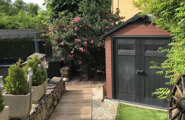 Gîte Les Colibris 3 - with spa - sleeps 6